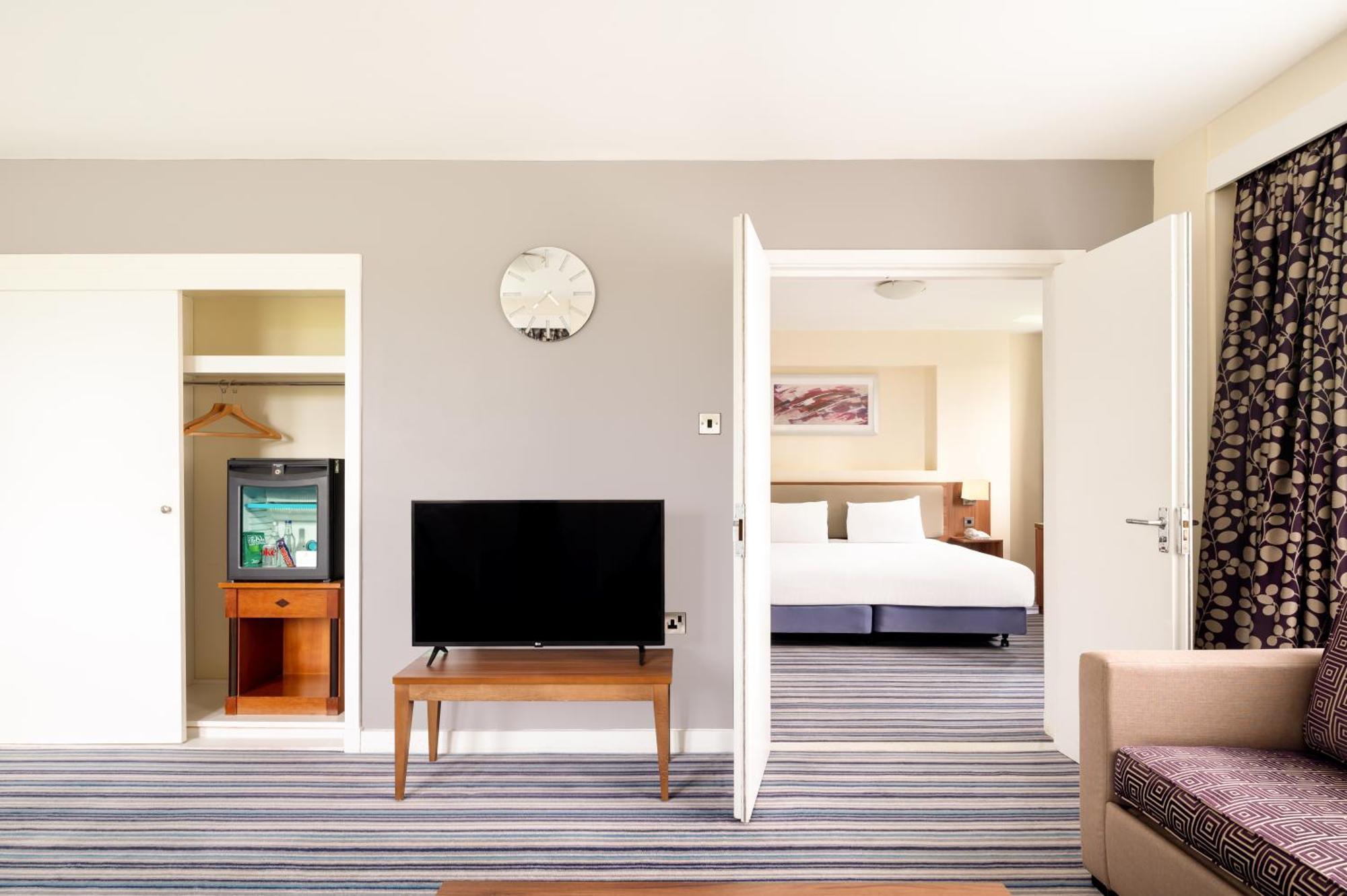 Holiday Inn Leeds Brighouse By Ihg Exteriör bild