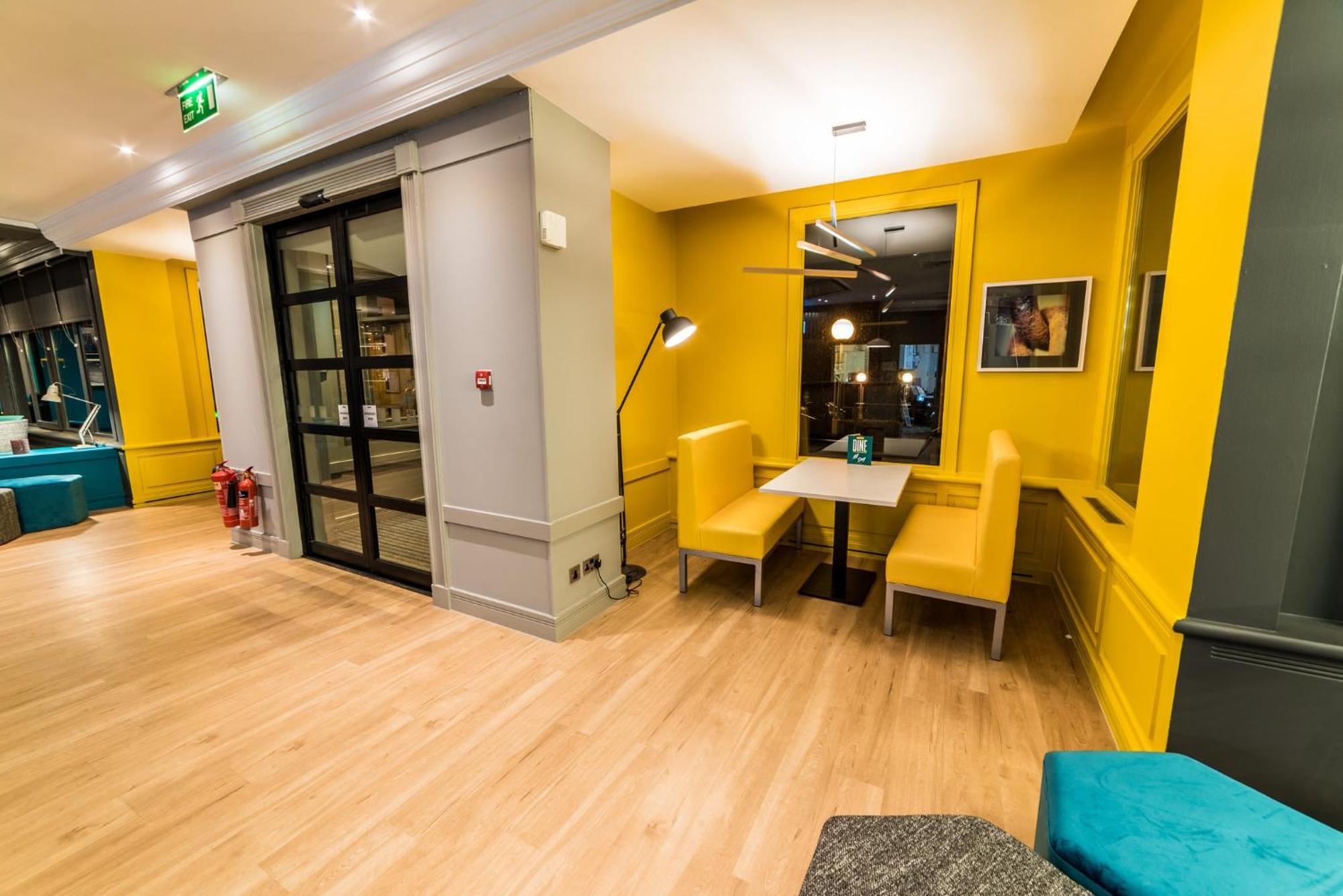Holiday Inn Leeds Brighouse By Ihg Exteriör bild