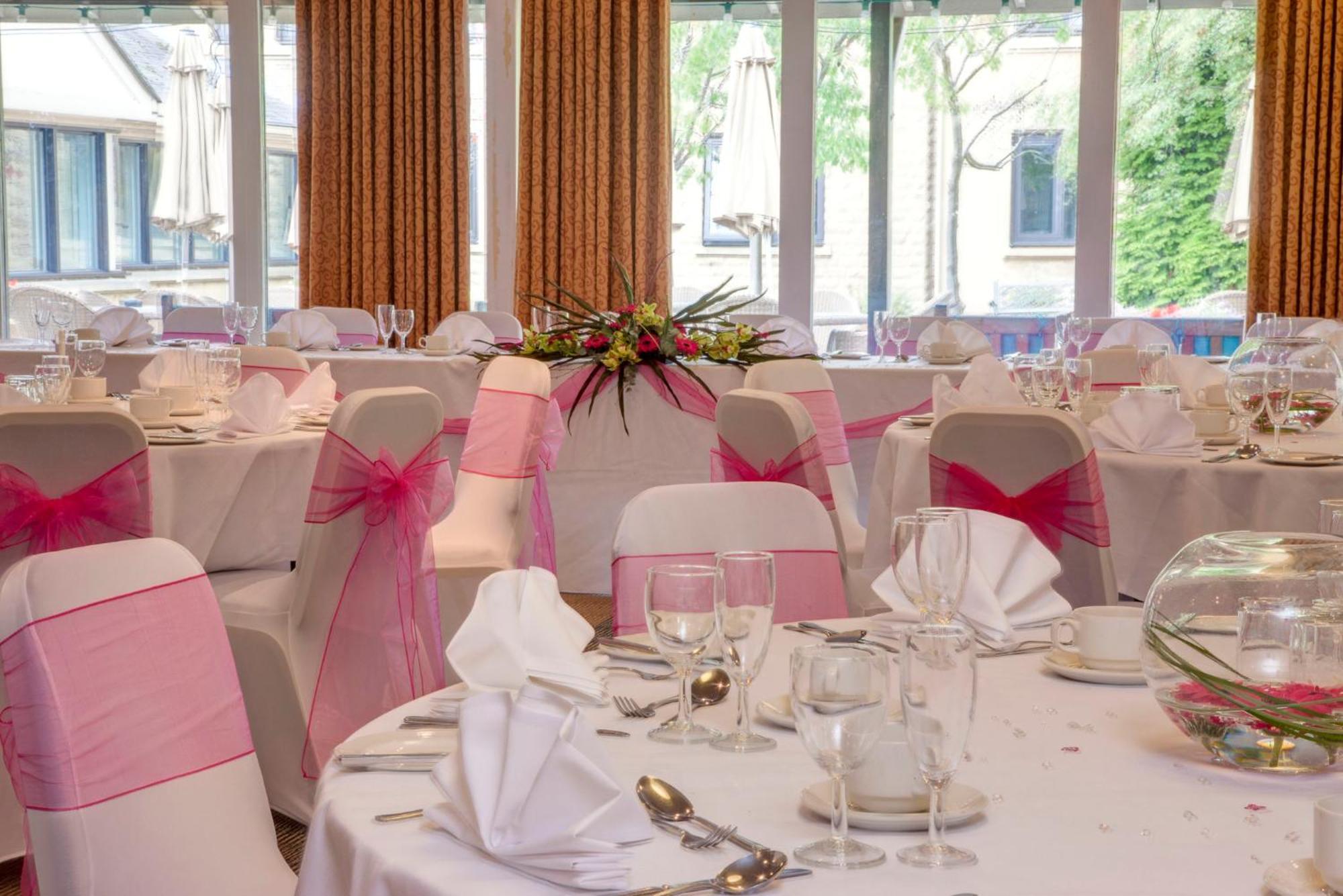 Holiday Inn Leeds Brighouse By Ihg Exteriör bild