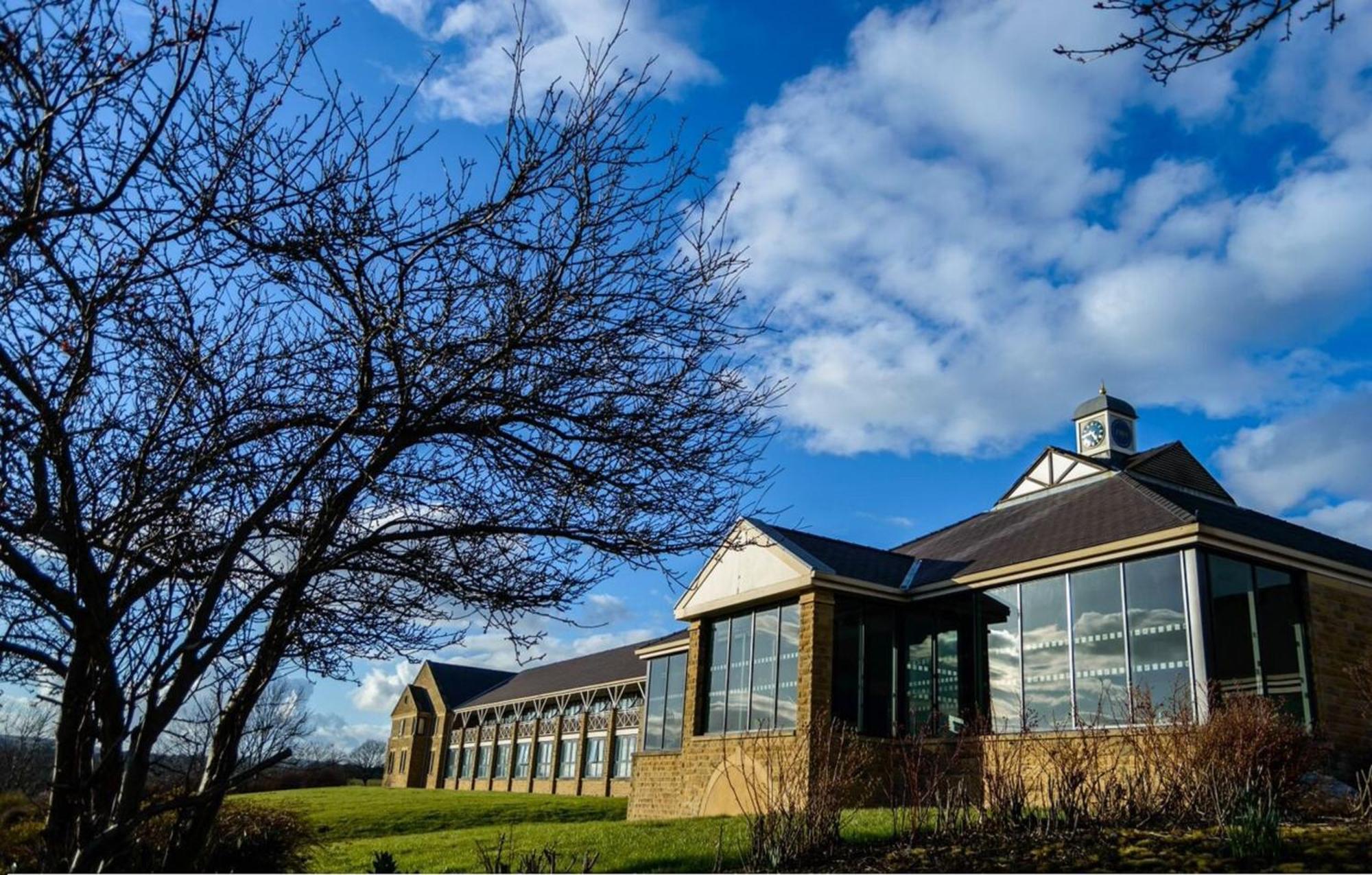 Holiday Inn Leeds Brighouse By Ihg Exteriör bild