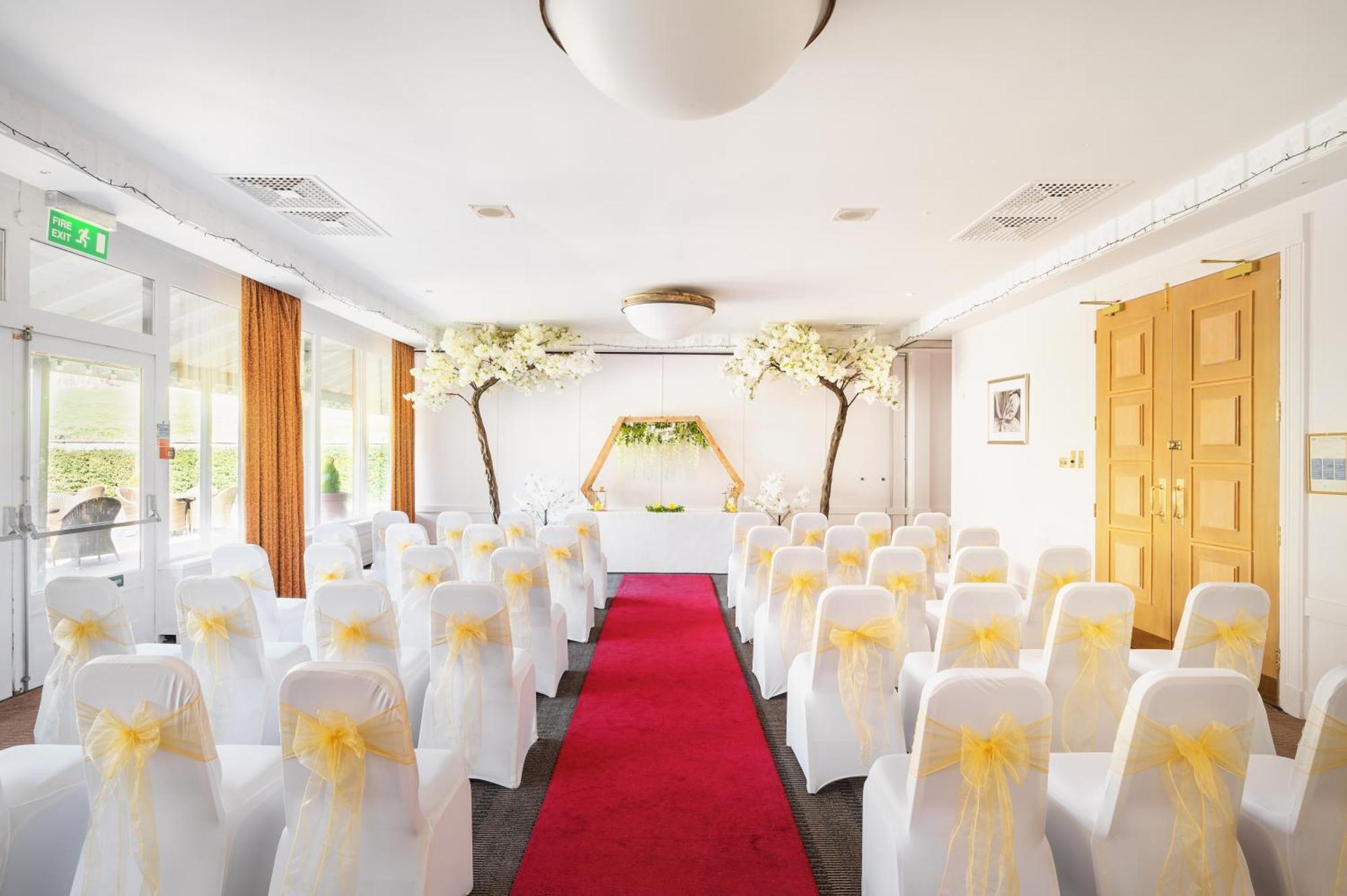 Holiday Inn Leeds Brighouse By Ihg Exteriör bild